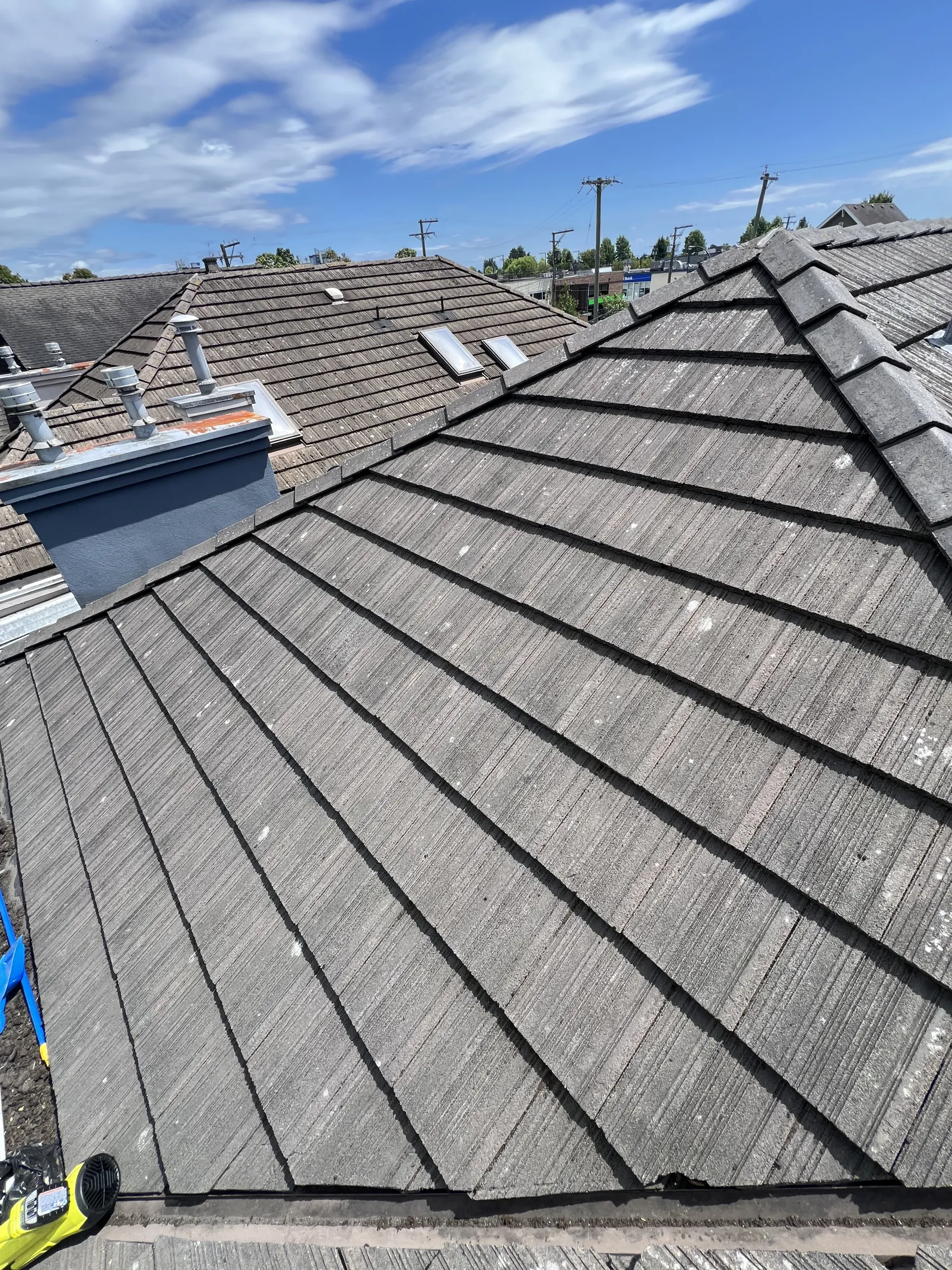 Roof and exterior cleaning for curb appeal | BC Lower Mainland